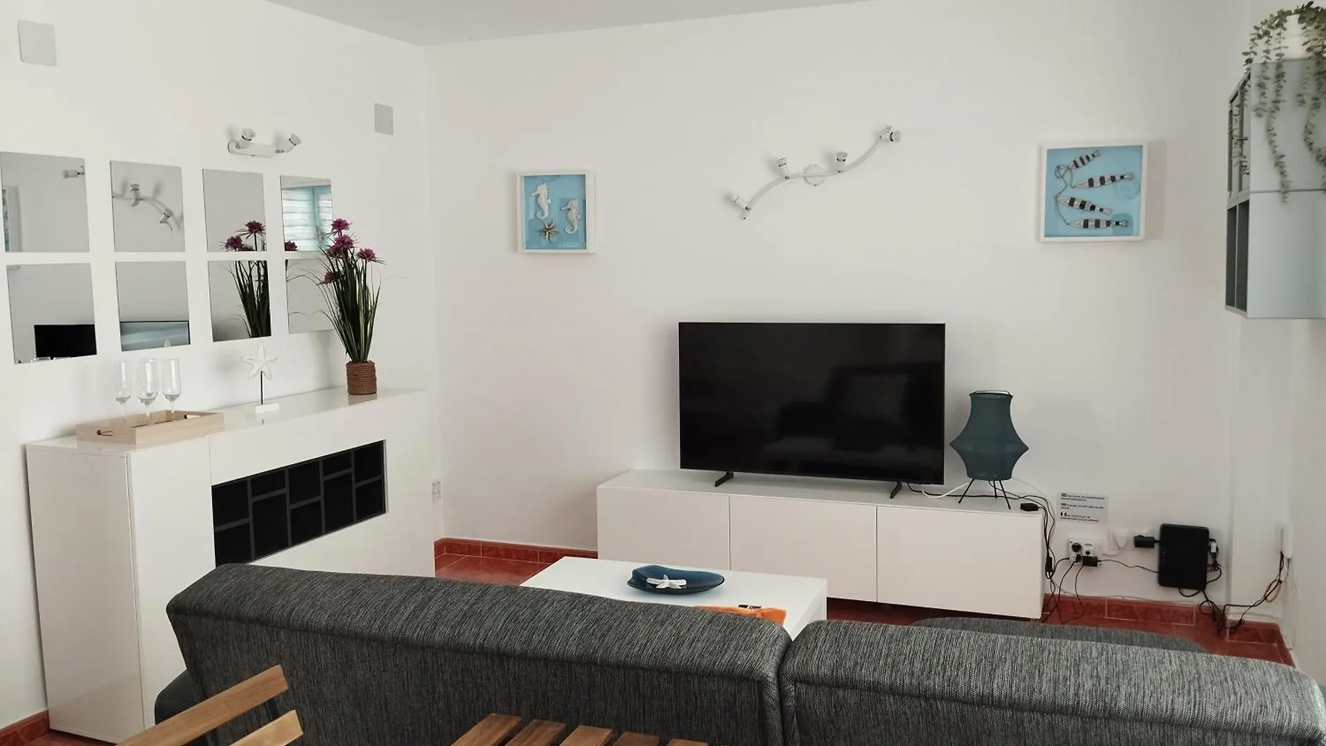 Apartamento Lidia Planta 1, La Carihuela 1ª Linea Playa, Vistas Mar, 1 Dormitorio, 52 M2, 1-3 Huesped, Amplio Balcon, Wifi Torremolinos 0*,