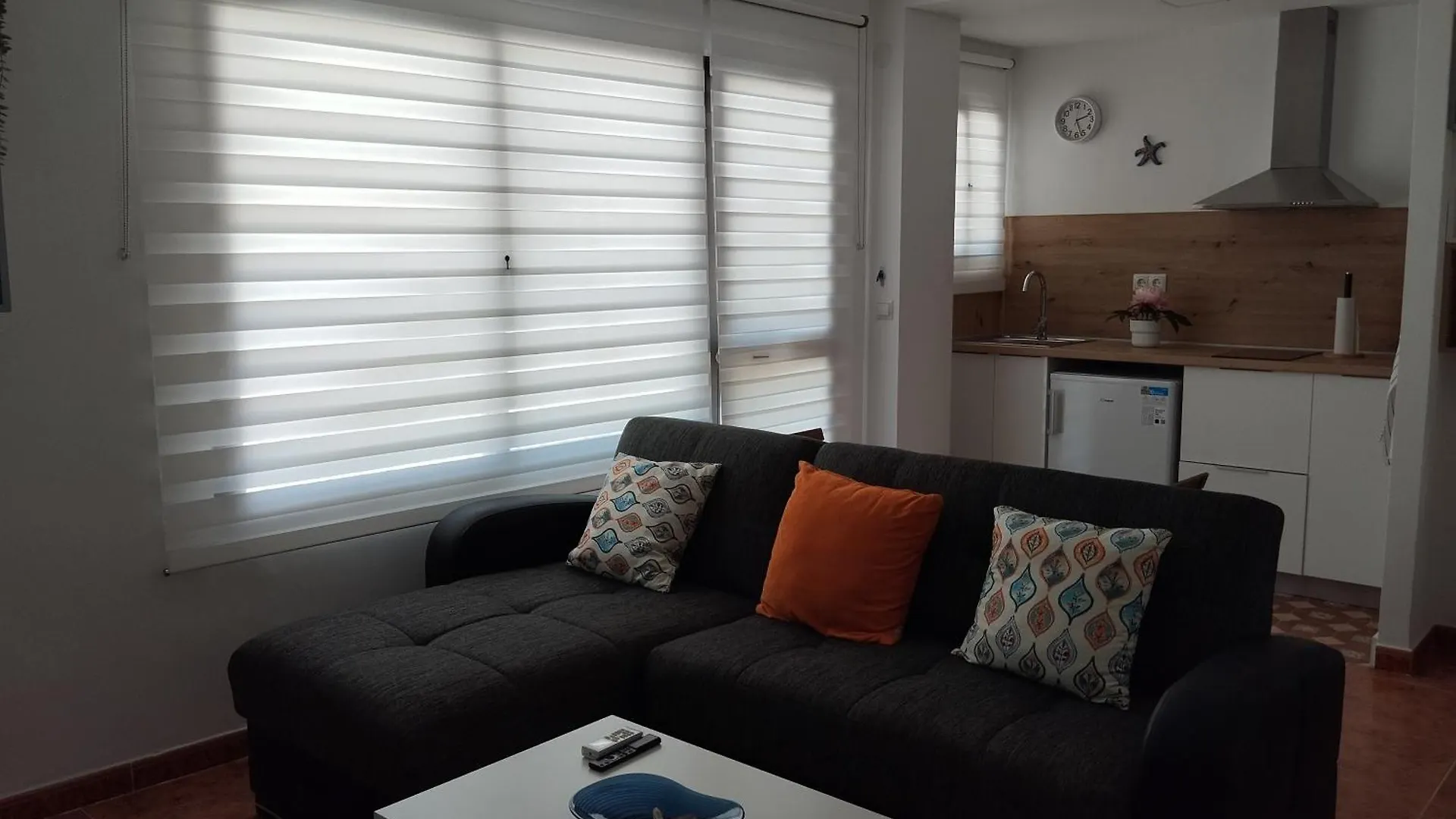 Apartamento Lidia Planta 1, La Carihuela 1ª Linea Playa, Vistas Mar, 1 Dormitorio, 52 M2, 1-3 Huesped, Amplio Balcon, Wifi Torremolinos Spain