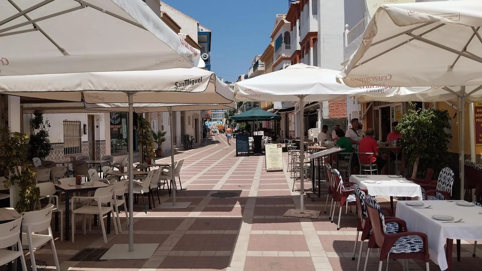 Apartamento Lidia Planta 1, La Carihuela 1ª Linea Playa, Vistas Mar, 1 Dormitorio, 52 M2, 1-3 Huesped, Amplio Balcon, Wifi Torremolinos